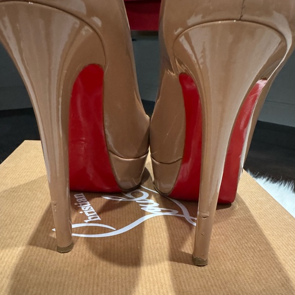 Christian Louboutin Bianca 140mm Pumps - Picture 4 of 12
